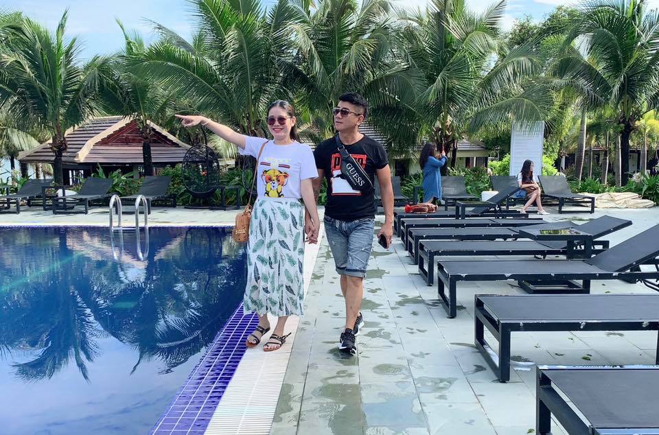 Nam ca sĩ điển trai như tài tử cực đắt show hội chợ, chuyện sở hữu đế chế nghìn tỷ đồng thực hư ra sao?- Ảnh 6. Nam ca sĩ điển trai như tài tử cực đắt show hội chợ, chuyện sở hữu đế chế nghìn tỷ đồng thực hư ra sao?- Ảnh 6.