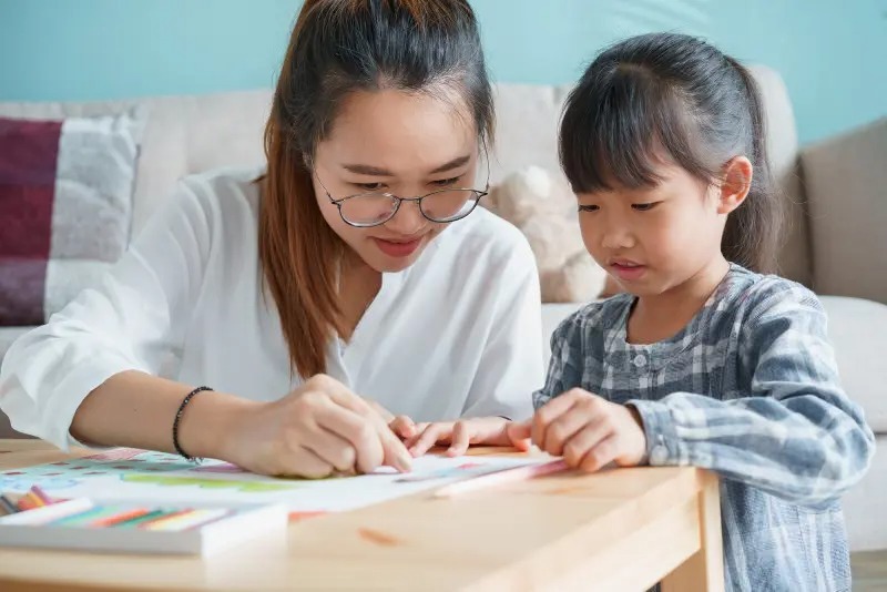 Nhà văn nổi tiếng chỉ rõ: Con cái hiếu thảo với mẹ khi lớn lên là vì người mẹ làm đúng 3 điều này!- Ảnh 1. Nhà văn nổi tiếng chỉ rõ: Con cái hiếu thảo với mẹ khi lớn lên là vì người mẹ làm đúng 3 điều này!- Ảnh 1.