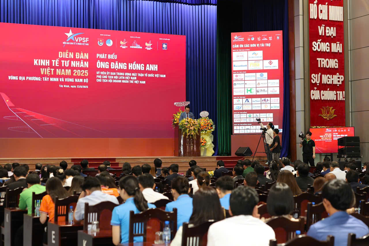 Hơn 3.300 kiến nghị của doanh nhân, chuyên gia gửi đến Diễn đàn Kinh tế tư nhân 2025 - Ảnh 1.