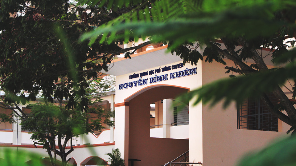 Ngôi trường miền Tây từng làm nên kỳ tích khi có 2 nữ sinh vô địch Đường Lên Đỉnh Olympia, học trò liên tục ẵm giải quốc gia- Ảnh 5.