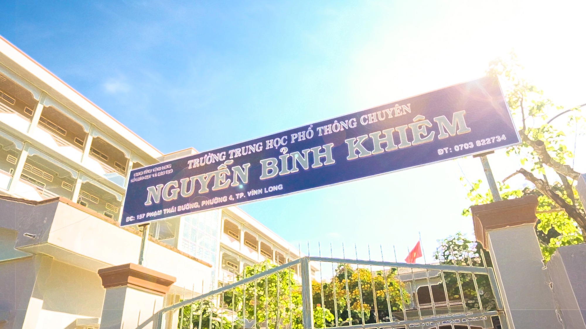 Ngôi trường miền Tây từng làm nên kỳ tích khi có 2 nữ sinh vô địch Đường Lên Đỉnh Olympia, học trò liên tục ẵm giải quốc gia- Ảnh 1.