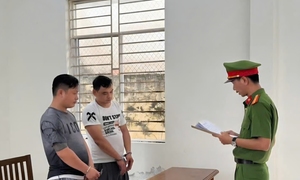 Nam sinh bị những kẻ giả danh Công an lừa gần 500 triệu, ép chụp ảnh tống tiền- Ảnh 3.