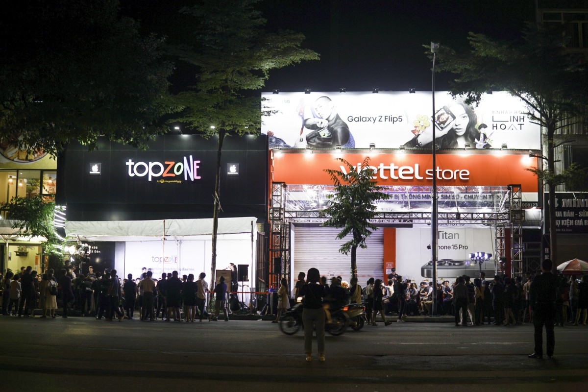 Hết thời kiếm lời hàng chục triệu đồng nhờ "xách tay" iPhone - Ảnh 2.