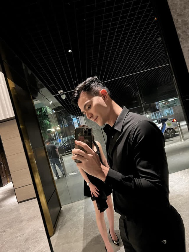 Vĩnh Thụy và vợ công khai con trai đầu lòng trong khoảnh khắc chuyển giao năm mới - Ảnh 4.