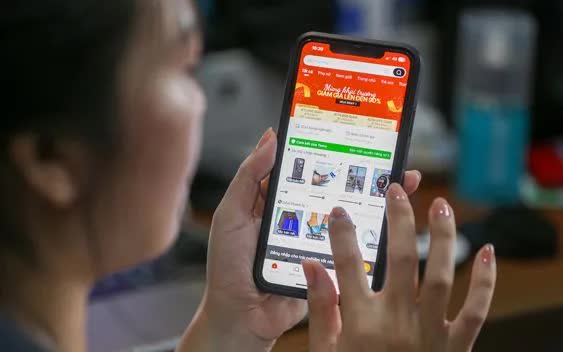 Hơn 47.000 sản phẩm và 17.000 gian hàng trên sàn thương mại điện tử bị xử lý - Ảnh 1.