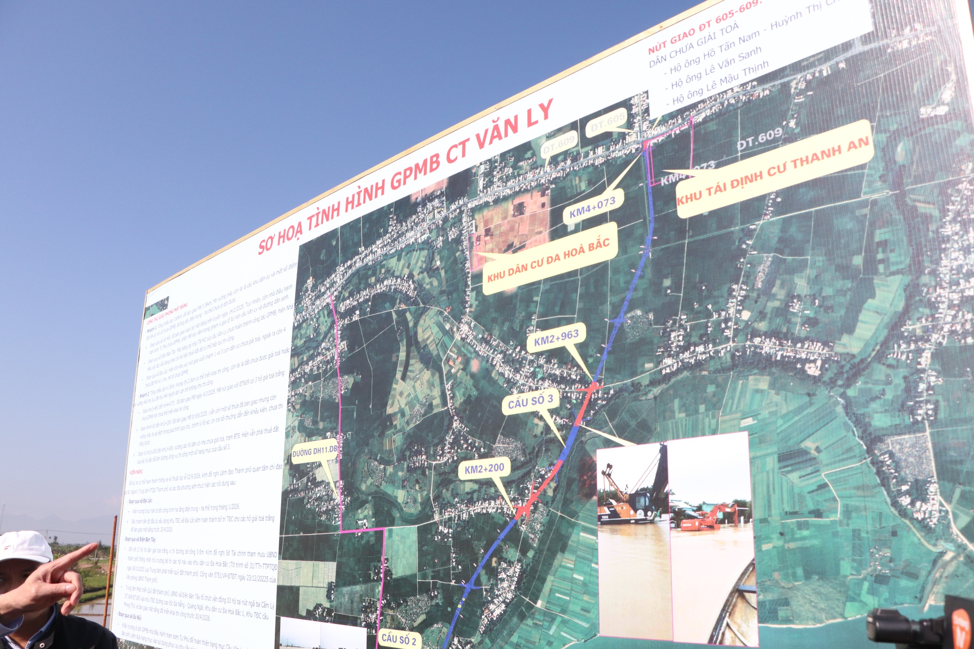 Chủ tịch Đà Nẵng kiểm tra dự án cầu Văn Ly ngày đầu năm mới 2026 - Ảnh 6.