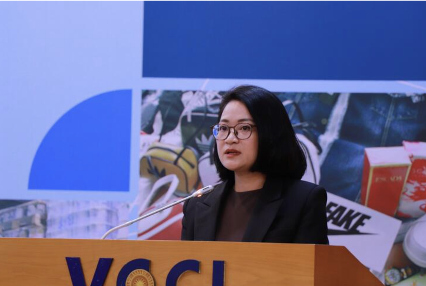 Hơn 47.000 sản phẩm và 17.000 gian hàng trên sàn thương mại điện tử bị xử lý - Ảnh 1.