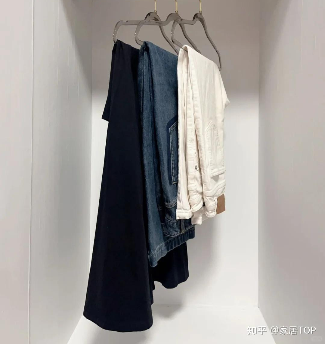 Tôi sững người trước lối sống tối giản của người phụ nữ 57 tuổi: Không phô trương, không nghèo khó - chỉ có một chiến lược tài chính bền bỉ khiến ai cũng nể- Ảnh 5. Tôi sững người trước lối sống tối giản của người phụ nữ 57 tuổi: Không phô trương, không nghèo khó - chỉ có một chiến lược tài chính bền bỉ khiến ai cũng nể- Ảnh 5.