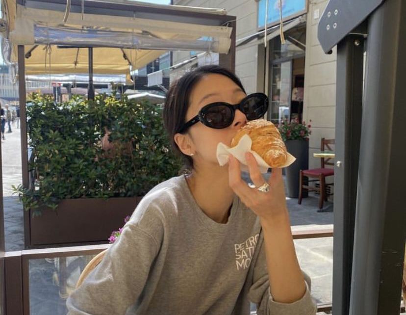 Đã đến lúc tự cứu lấy dạ dày bằng cách NGỪNG ĂN 5 món này vào bữa sáng dù "mê như điếu đổ" - Ảnh 2.