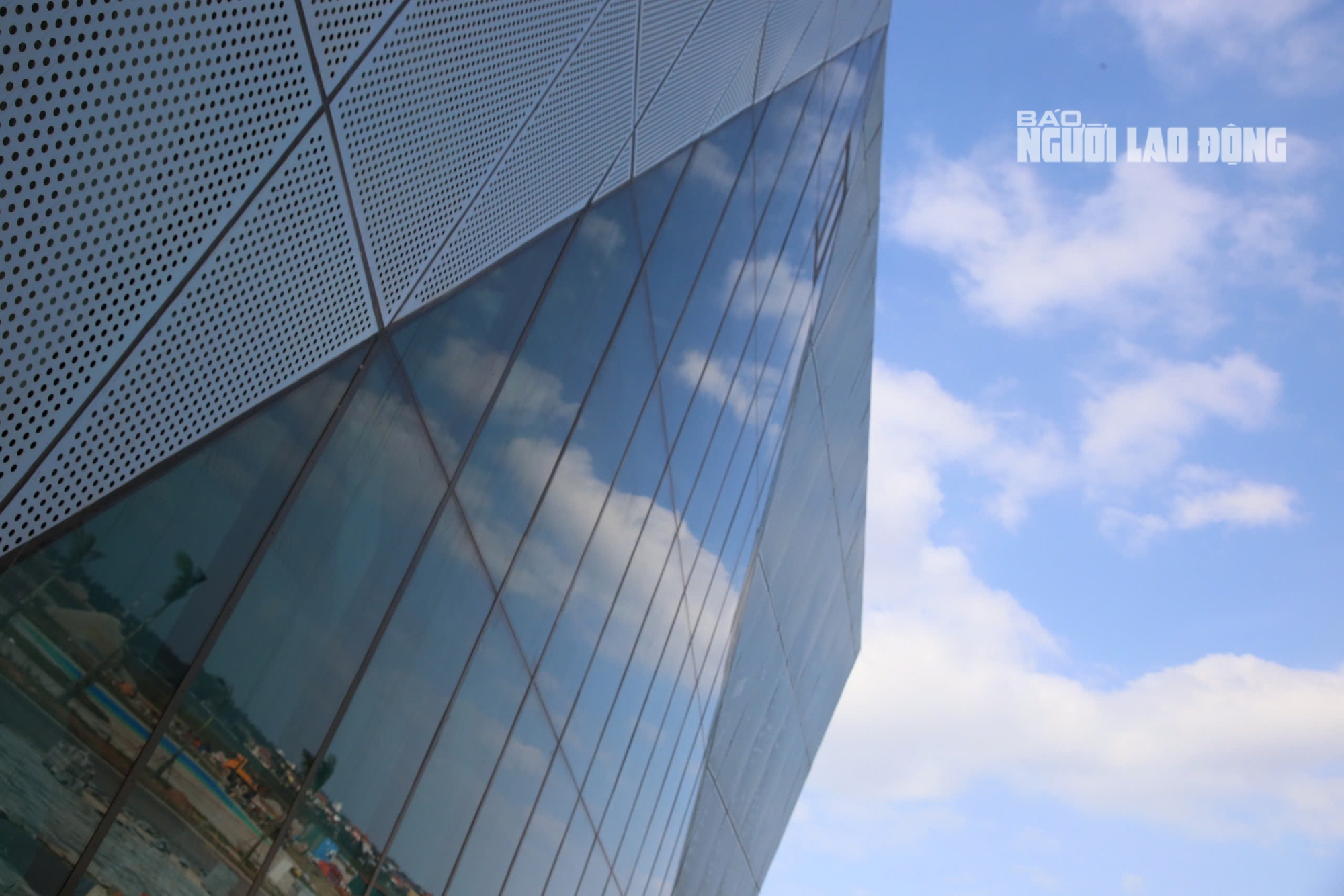 Nhà thi đấu kim cương xanh 340 tỉ đồng tại trung tâm thể dục thể thao Quảng Trị - Ảnh 13. Nhà thi đấu kim cương xanh 340 tỉ đồng tại trung tâm thể dục thể thao Quảng Trị - Ảnh 13.