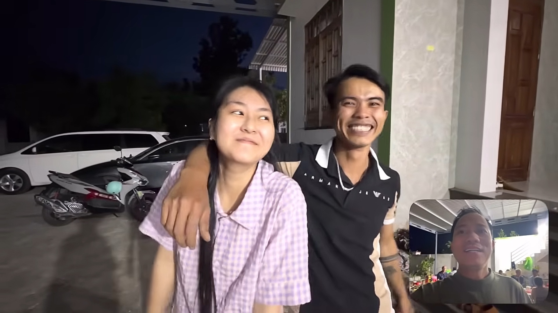 Nhà Chế Kha - con trai Chế Linh đất đai bạt ngàn, xe hơi chất đầy: Chế Phong từ Mỹ về phải trầm trồ- Ảnh 2. Nhà Chế Kha - con trai Chế Linh đất đai bạt ngàn, xe hơi chất đầy: Chế Phong từ Mỹ về phải trầm trồ- Ảnh 2.