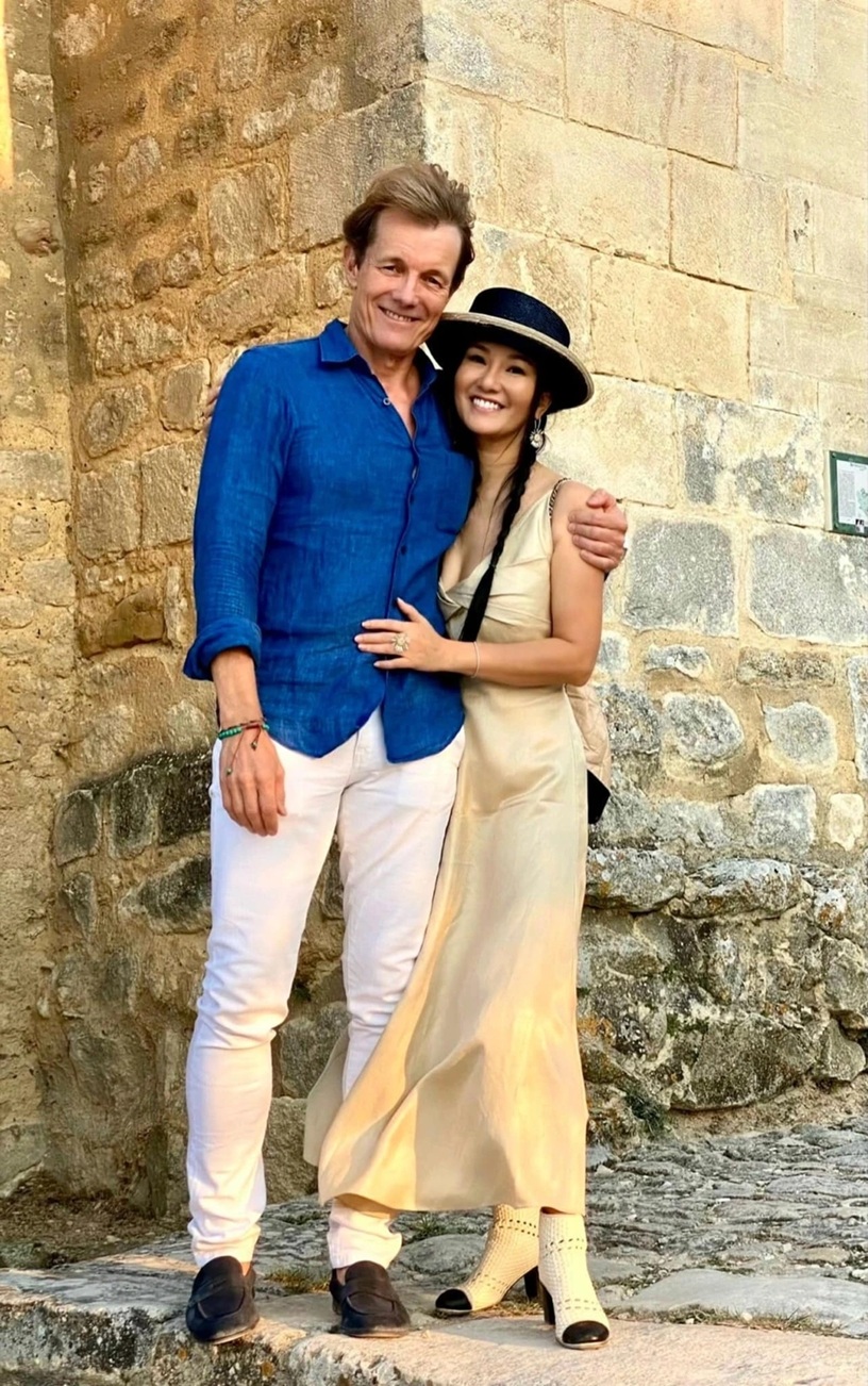 Nữ ca sĩ ở penthouse 450m2 ven sông Sài Gòn: 2 lần đổ vỡ hôn nhân, 56 tuổi được bạn trai cưng chiều- Ảnh 5.