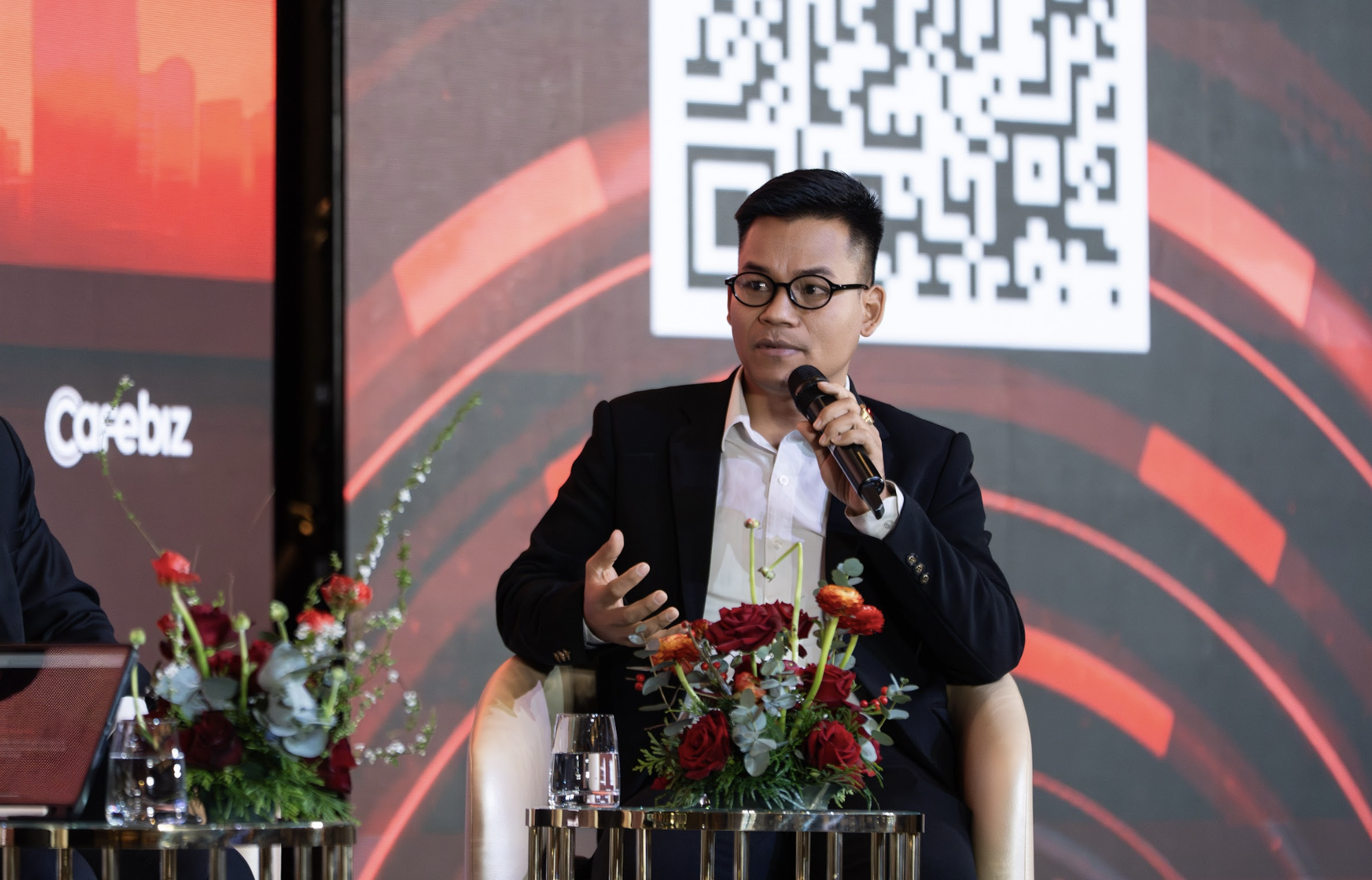 Nghĩ lớn - làm chuẩn trong CEO circle: Trách nhiệm và chiến lược phát triển doanh nghiệp - Ảnh 4. Nghĩ lớn - làm chuẩn trong CEO circle: Trách nhiệm và chiến lược phát triển doanh nghiệp - Ảnh 4.