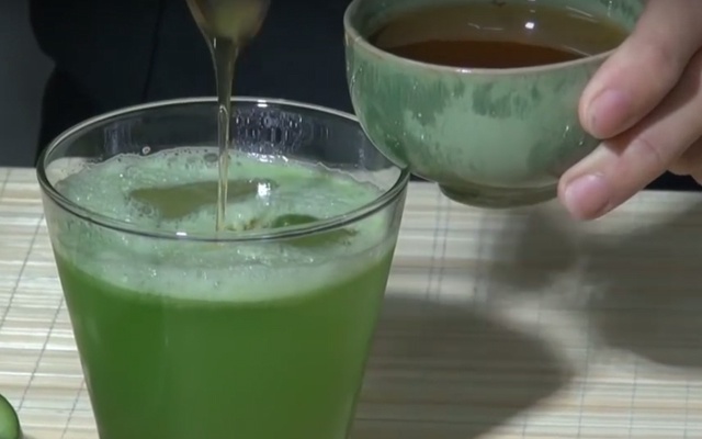 Tôi đã thoát khỏi chứng táo bón nhờ 2 ly nước và 1 món ăn học từ mẹ, bụng dưới giờ gần như phẳng lì- Ảnh 2.