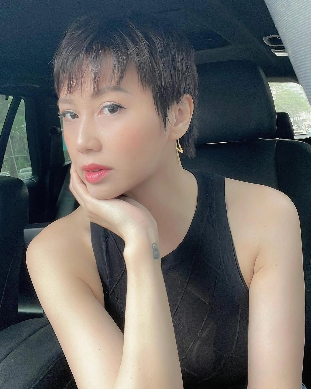 2 loại nước giúp mẹ vợ cầu thủ Đoàn Văn Hậu "chống già", U50 ngỡ U30, phụ nữ trung niên không biết mà học theo- Ảnh 3.