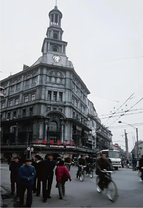 Ảnh cũ Thượng Hải thập niên 1980: Phương tiện này thống trị đường phố, có nơi 40 năm chưa hề khác - Ảnh 14.