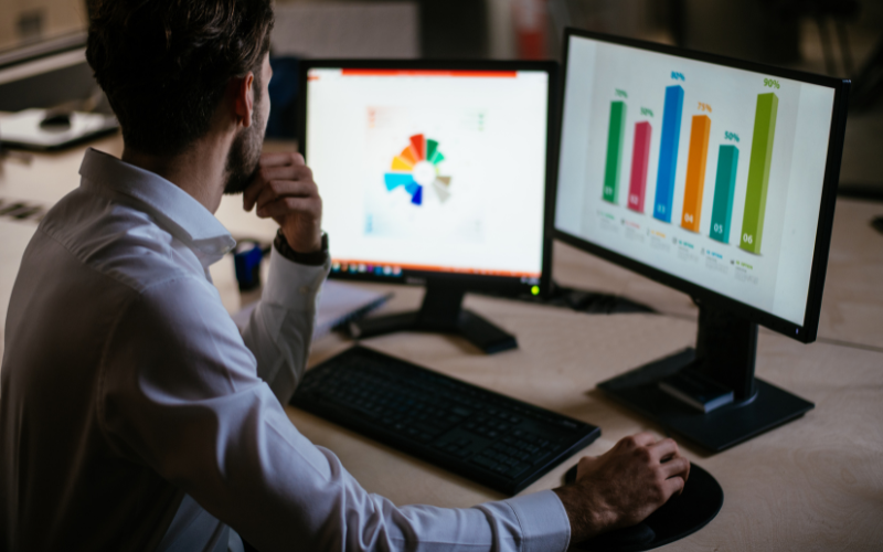 Nghề nghiệp giàu có không cần giao tiếp: 10 Nghề yên tĩnh cho người hướng nội