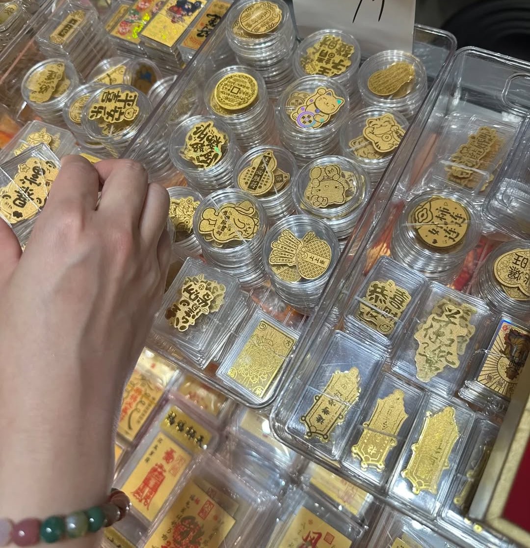 Mua vàng lẻ đang trở thành xu hướng sống mới cho giới trẻ hiện đại - Ảnh 4.