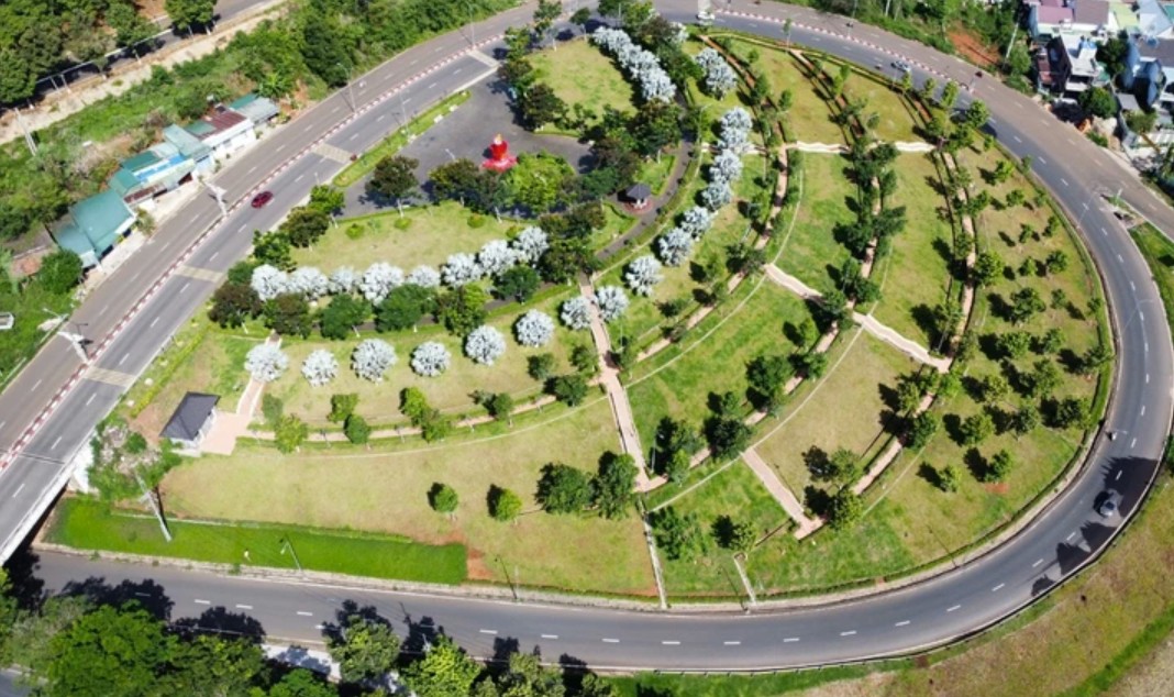 Đề nghị truy tố vắng mặt Chủ tịch Công ty cây xanh Công Minh - Ảnh 1.