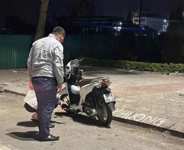 Vụ sát hại 2 phụ nữ ở Hưng Yên: Nghi phạm Kiều Ngọc anh đầu thú tại cơ quan công an - Ảnh 4. Vụ sát hại 2 phụ nữ ở Hưng Yên: Nghi phạm Kiều Ngọc anh đầu thú tại cơ quan công an - Ảnh 4.