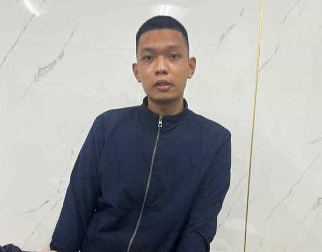 Vụ sát hại 2 phụ nữ ở Hưng Yên: Nghi phạm Kiều Ngọc anh đầu thú tại cơ quan công an - Ảnh 2. Vụ sát hại 2 phụ nữ ở Hưng Yên: Nghi phạm Kiều Ngọc anh đầu thú tại cơ quan công an - Ảnh 2.