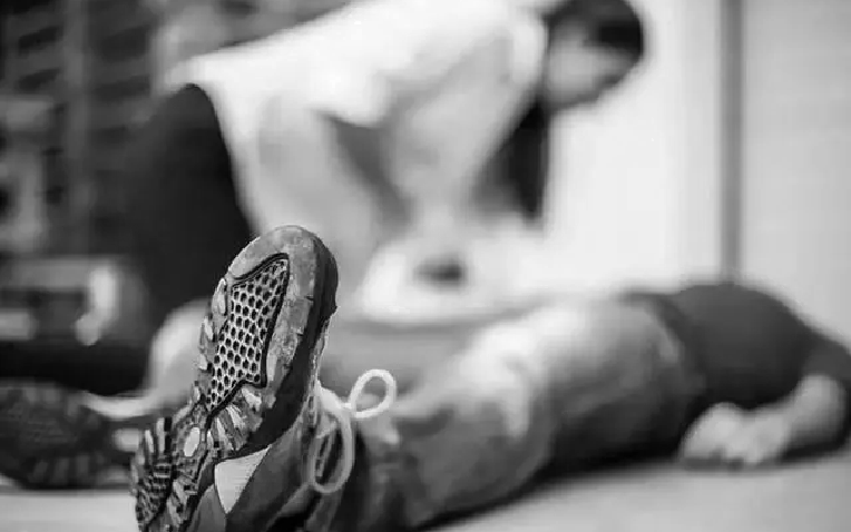 Người đàn ông 52 tuổi tử vong do tai nạn thể thao vì 3 sai lầm khi chạy bộ - Ảnh 1.