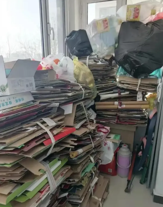 Nói mãi không chừa: 4 thói xấu âm thầm kéo cả nhà đi xuống, càng sống càng mệt mỏi- Ảnh 3.