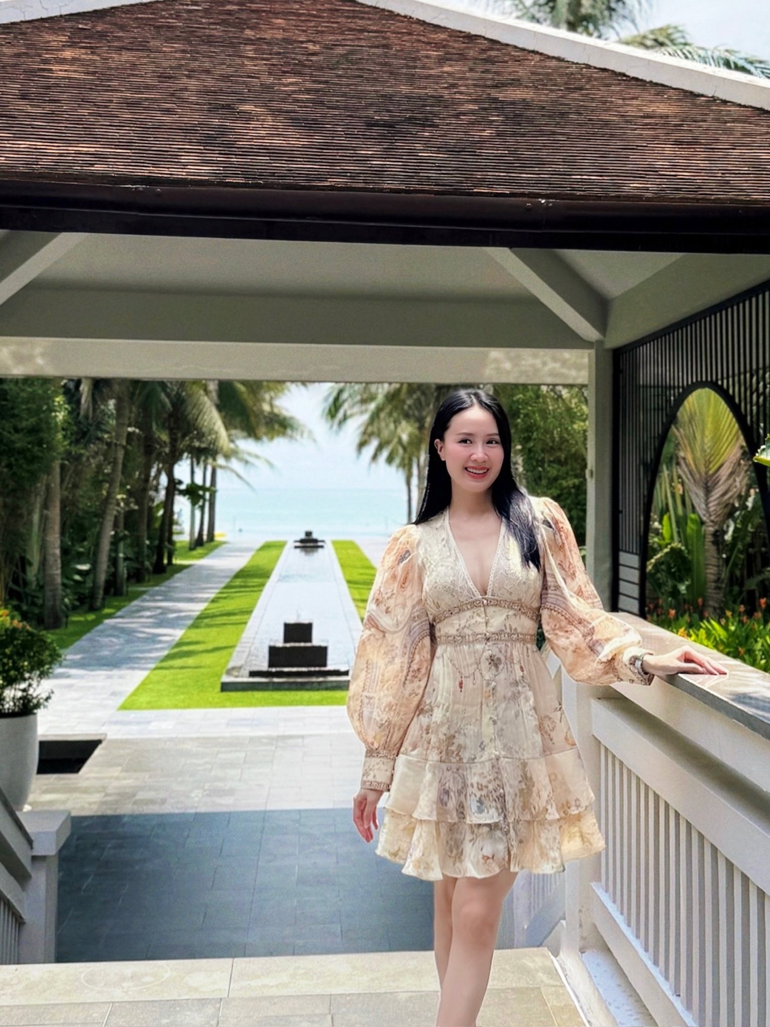 Mỹ nhân được cả showbiz nâng niu như báu vật, 42 tuổi vẫn là "bức họa" thời trang triệu người mê - Ảnh 15.