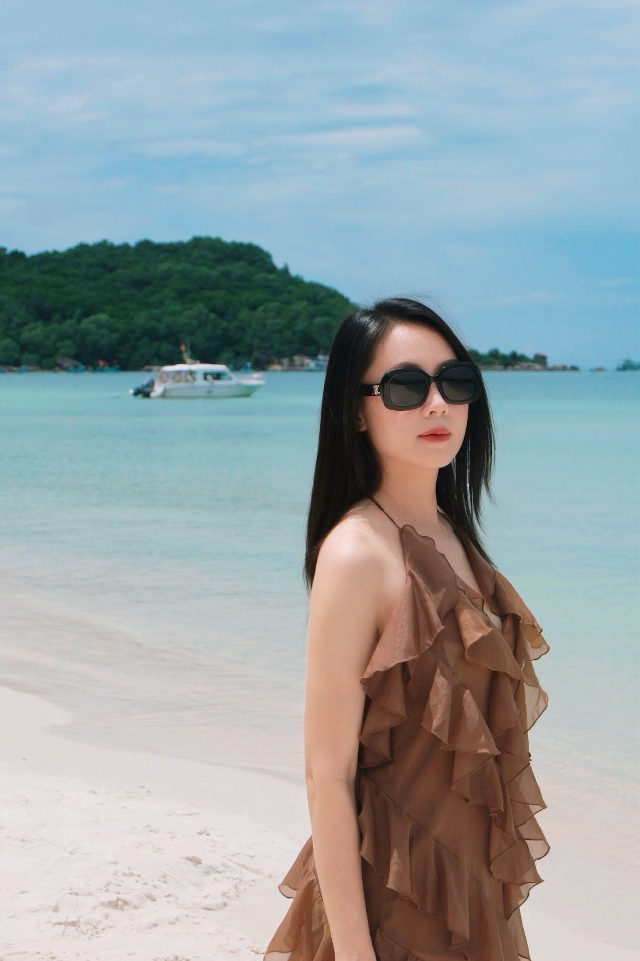 Mỹ nhân được cả showbiz nâng niu như báu vật, 42 tuổi vẫn là "bức họa" thời trang triệu người mê - Ảnh 9.