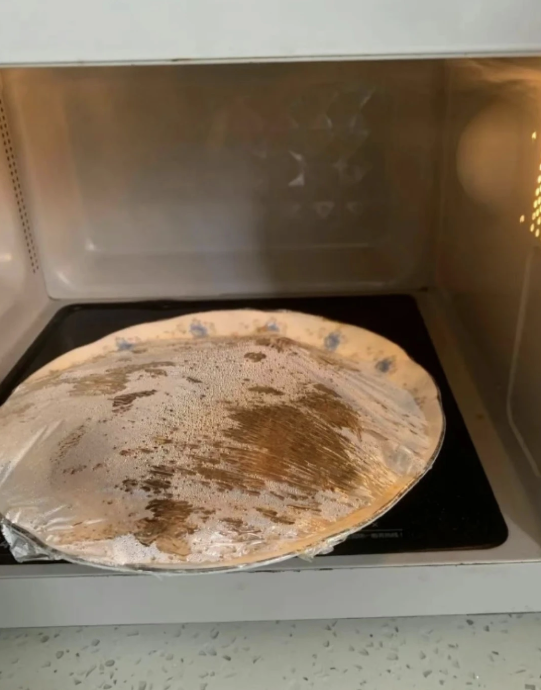 Nên tránh bát đĩa men màu không rõ nguồn gốc để bảo vệ sức khỏe gia đình bạn - Ảnh 5.