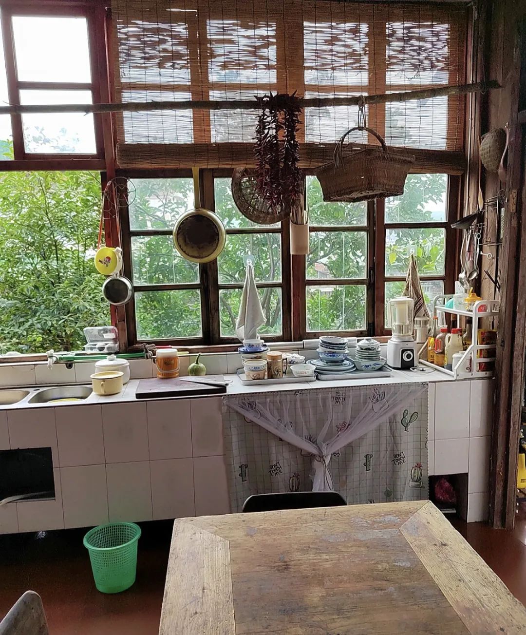 3 ngôi nhà của thế hệ trước: Không mới, không sang nhưng bước vào là thấy dễ thở lạ thường- Ảnh 12.