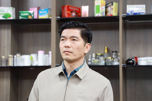 Khởi tố Tổng giám đốc Đoàn Trung Đức trong vụ sản xuất thực phẩm chức năng giả - Ảnh 1.