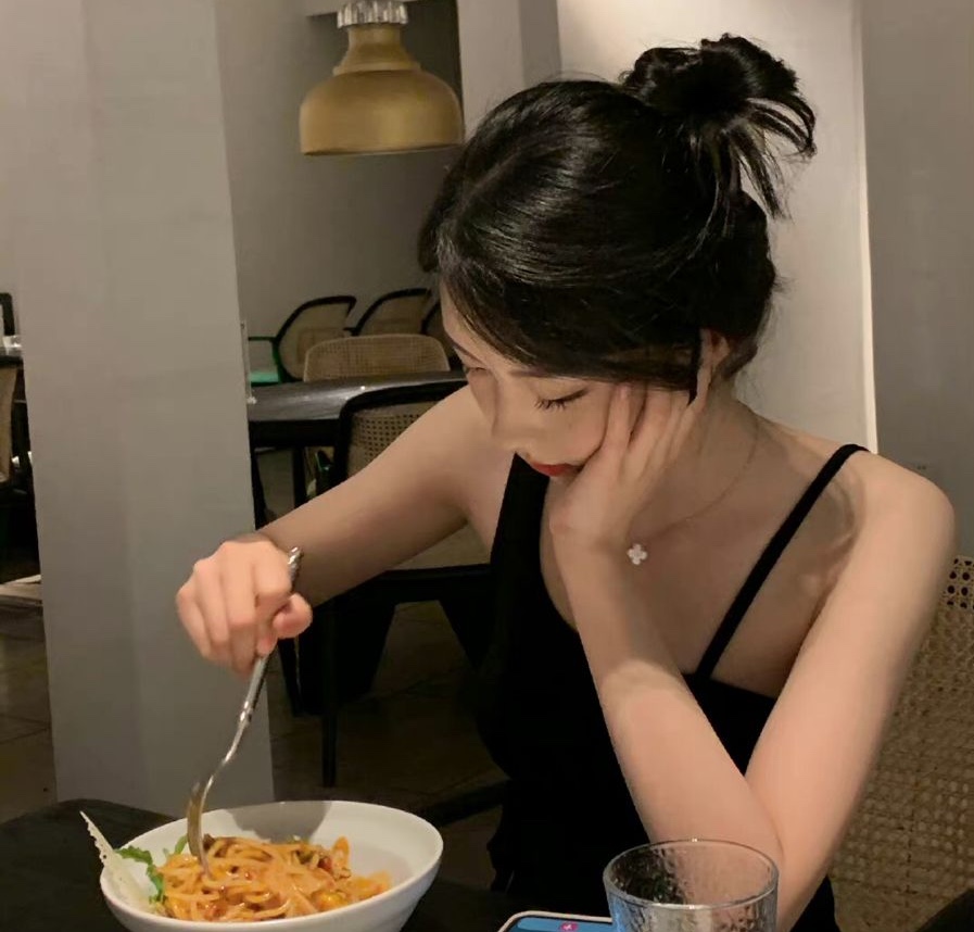 Nguy cơ ung thư cổ tử cung và 5 thói quen nên tránh để bảo vệ sức khỏe - Ảnh 2.