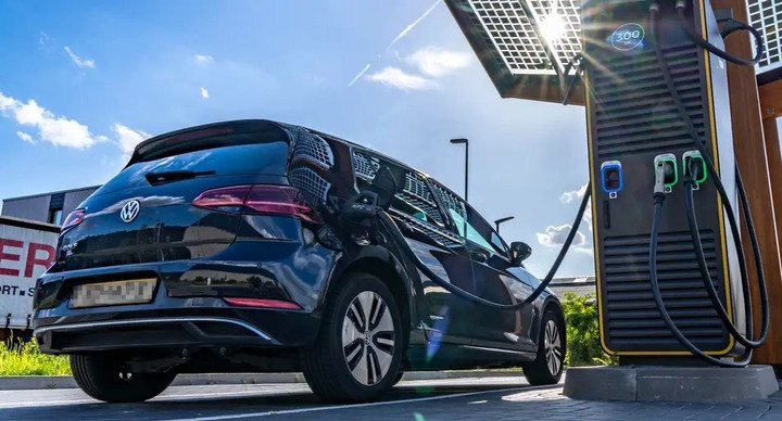 Thị trường xe điện 2025: Khác biệt giữa Mỹ , Trung Quốc và EU trong công nghệ xe hơi - Ảnh 2. Thị trường xe điện 2025: Khác biệt giữa Mỹ , Trung Quốc và EU trong công nghệ xe hơi - Ảnh 2.