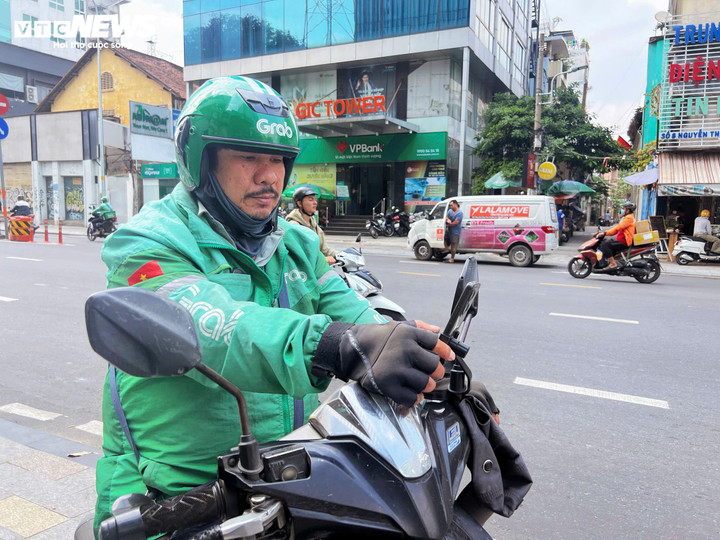 Làm thêm việc làm thêm xuyên Tết Dương lịch để tăng thu nhập , giảm lo chi tiêu - Ảnh 1. Làm thêm việc làm thêm xuyên Tết Dương lịch để tăng thu nhập , giảm lo chi tiêu - Ảnh 1.