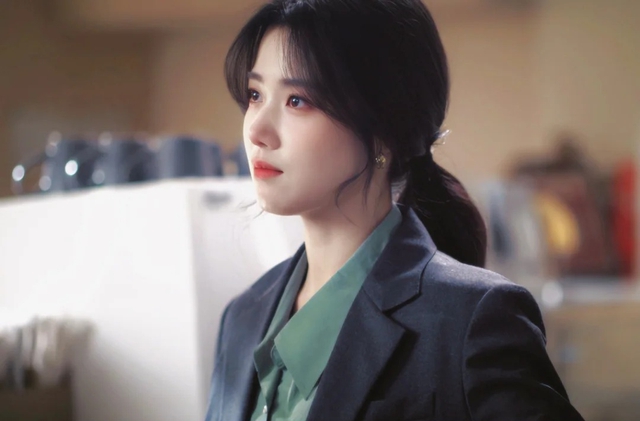 Tại sao phụ nữ kiếm tiền giỏi thường đường tình duyên lận đận? Hay do chúng ta đang hiểu sai về sự 