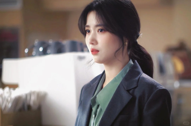 Tại sao phụ nữ kiếm tiền giỏi thường đường tình duyên lận đận? Hay do chúng ta đang hiểu sai về sự 