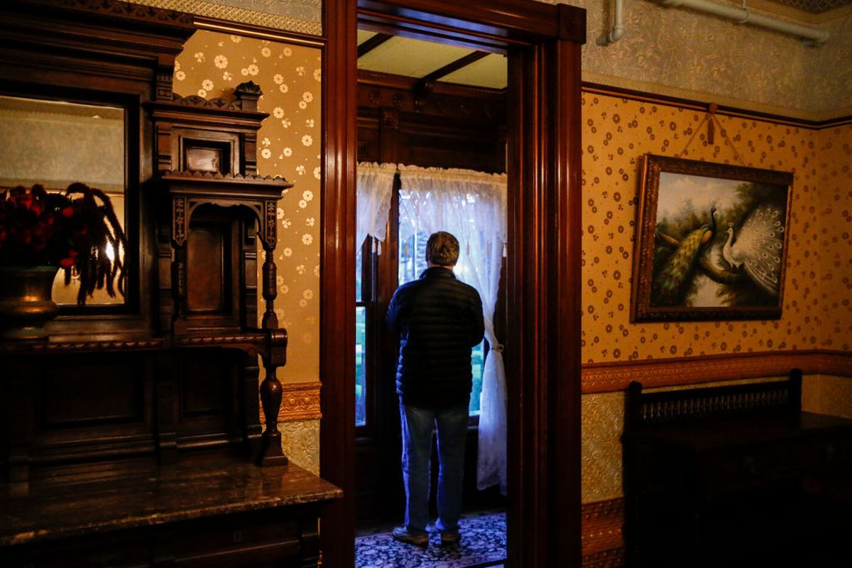 Những bí mật kinh hoàng về "ngôi nhà kỳ lạ nhất từng được xây dựng" có hơn 200 phòng, 10.000 cửa sổ và 2.000 cửa ra vào- Ảnh 4. Những bí mật kinh hoàng về "ngôi nhà kỳ lạ nhất từng được xây dựng" có hơn 200 phòng, 10.000 cửa sổ và 2.000 cửa ra vào- Ảnh 4.