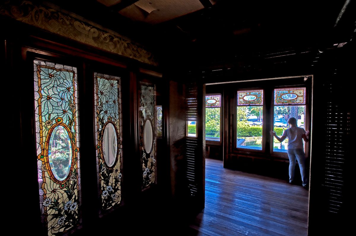 Những bí mật kinh hoàng về "ngôi nhà kỳ lạ nhất từng được xây dựng" có hơn 200 phòng, 10.000 cửa sổ và 2.000 cửa ra vào- Ảnh 5. Những bí mật kinh hoàng về "ngôi nhà kỳ lạ nhất từng được xây dựng" có hơn 200 phòng, 10.000 cửa sổ và 2.000 cửa ra vào- Ảnh 5.