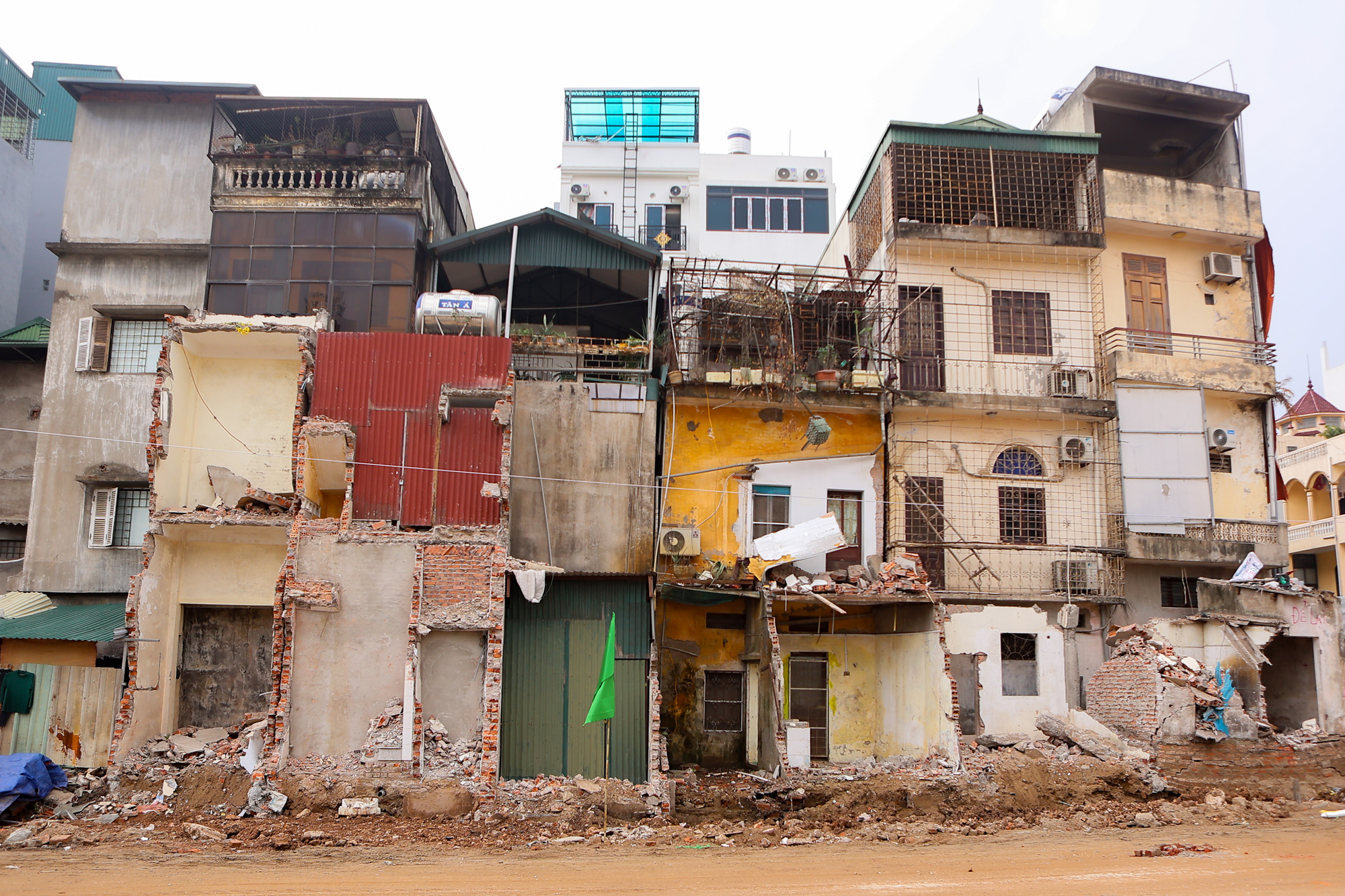 Thông xe đường Vành đai 1: Kinh tế vĩ mô tác động đến bất động sản Hà Nội - Ảnh 4.