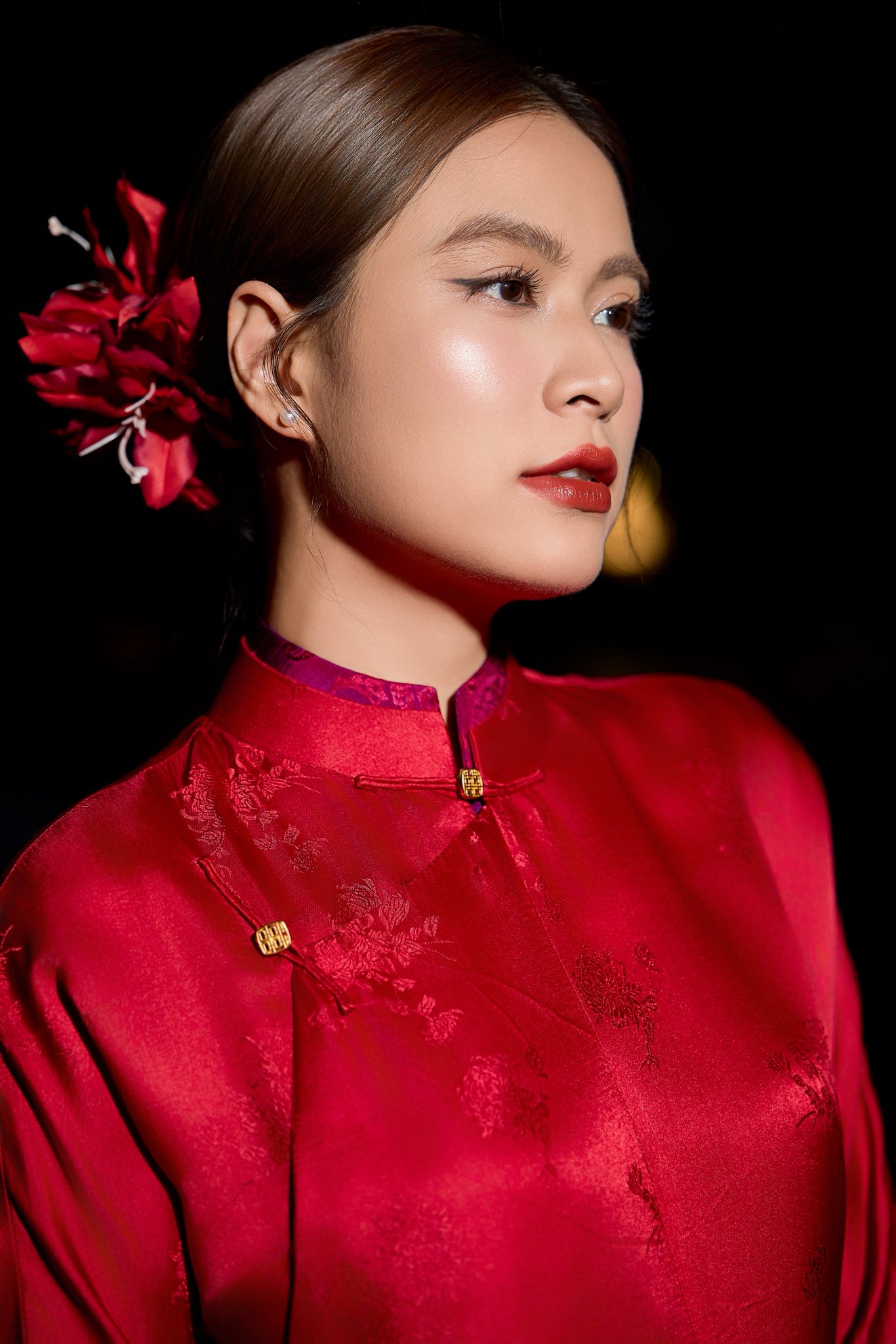 Hoàng thùy Linh biểu diễn tại Văn phòng Chính phủ , khẳng định âm nhạc Việt Nam trên quốc tế - Ảnh 9. Hoàng thùy Linh biểu diễn tại Văn phòng Chính phủ , khẳng định âm nhạc Việt Nam trên quốc tế - Ảnh 9.