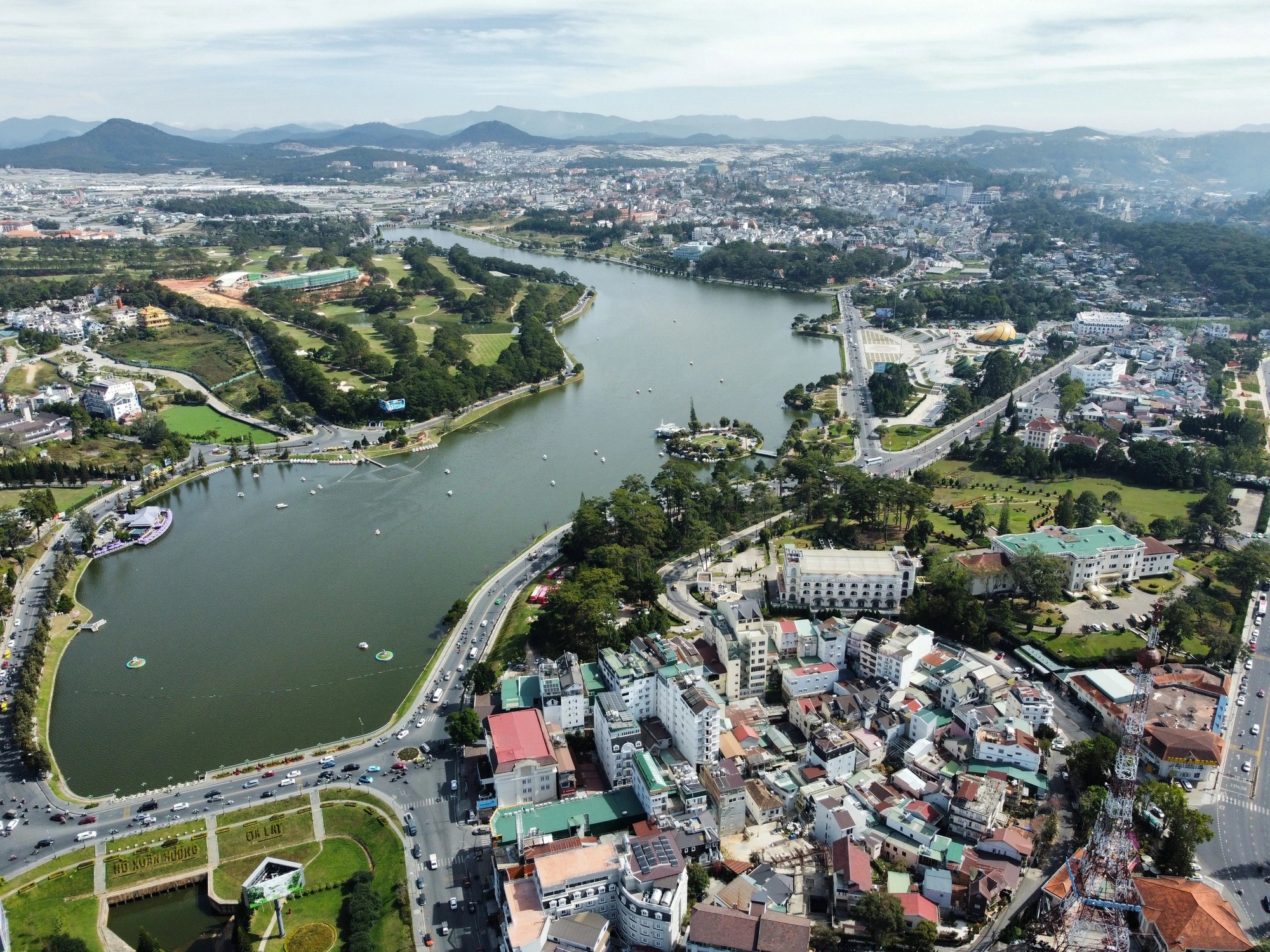 Sun Group được giao đất làm khu đô thị 12.000 tỷ đồng tại tỉnh rộng nhất Việt Nam, nơi hút hơn 20 triệu khách trong năm qua- Ảnh 1. Sun Group được giao đất làm khu đô thị 12.000 tỷ đồng tại tỉnh rộng nhất Việt Nam, nơi hút hơn 20 triệu khách trong năm qua- Ảnh 1.