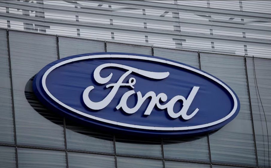 Ford và GM chuyển mình sang ngành ngân hàng để đối phó với xe điện - Ảnh 4.