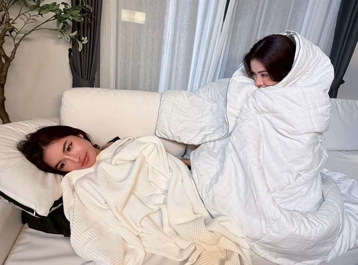 Nói với người nhà bạn 5 việc không làm ngay sau khi thức dậy để bảo vệ sức khỏe mùa lạnh - Ảnh 2.