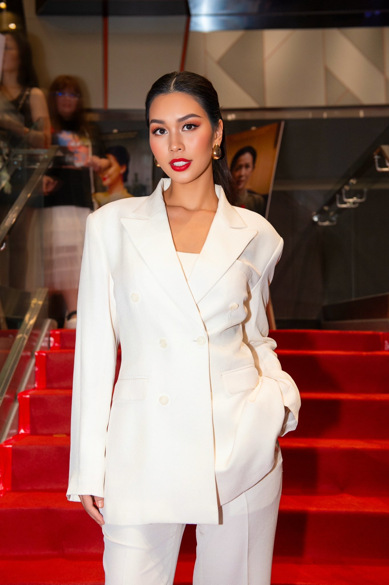 Siêu mẫu Hà Anh nói về tình mẫu tử và giá trị gia đình trong xã hội hiện đại - Ảnh 2. Siêu mẫu Hà Anh nói về tình mẫu tử và giá trị gia đình trong xã hội hiện đại - Ảnh 2.