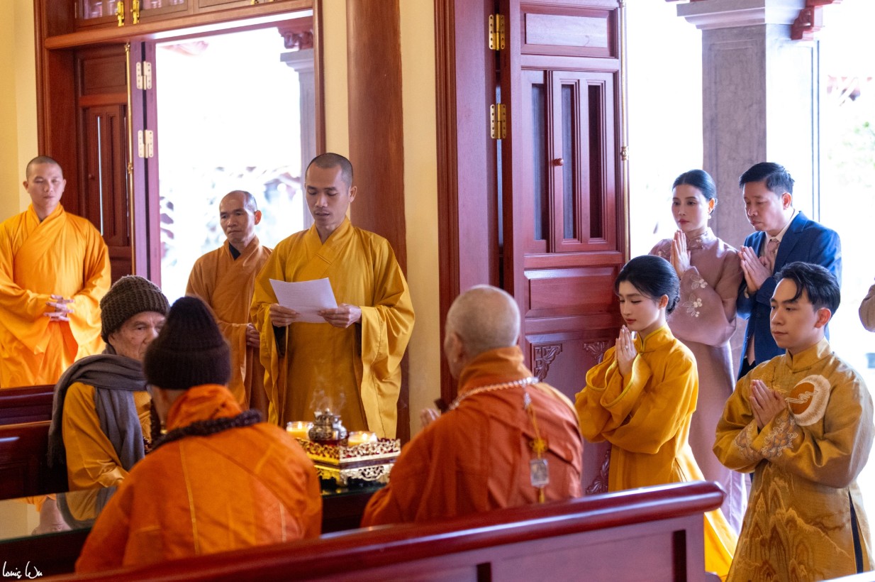 Lễ hằng thuận của Phương Nhi – Minh Hoàng: Nghi lễ độc đáo Giữa lòng Nha Trang - Ảnh 2. Lễ hằng thuận của Phương Nhi – Minh Hoàng: Nghi lễ độc đáo Giữa lòng Nha Trang - Ảnh 2.