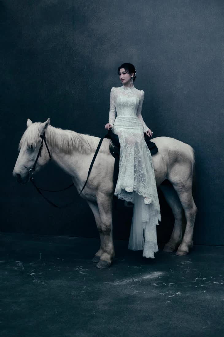 Vinpearl Horse Academy Vũ Yên của tỷ phú Phạm Nhật Vượng khởi động xu hướng chụp ảnh cưới mới - Ảnh 2.