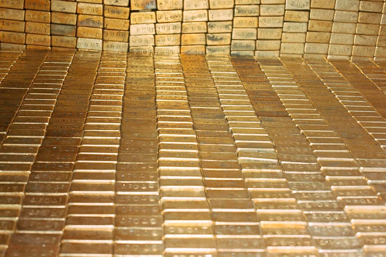 Ba Lan gia tăng dự trữ vàng , vượt ngân hàng trung ương châu Âu giữa làn sóng phi đô la hóa - Ảnh 1. Ba Lan gia tăng dự trữ vàng , vượt ngân hàng trung ương châu Âu giữa làn sóng phi đô la hóa - Ảnh 1.