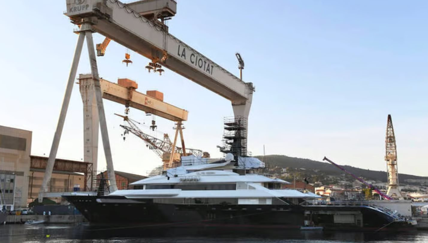 Cách tỷ phú Mark Zuckerberg tiêu tiền với siêu du thuyền Launchpad trị giá 300 triệu USD - Ảnh 2. Cách tỷ phú Mark Zuckerberg tiêu tiền với siêu du thuyền Launchpad trị giá 300 triệu USD - Ảnh 2.