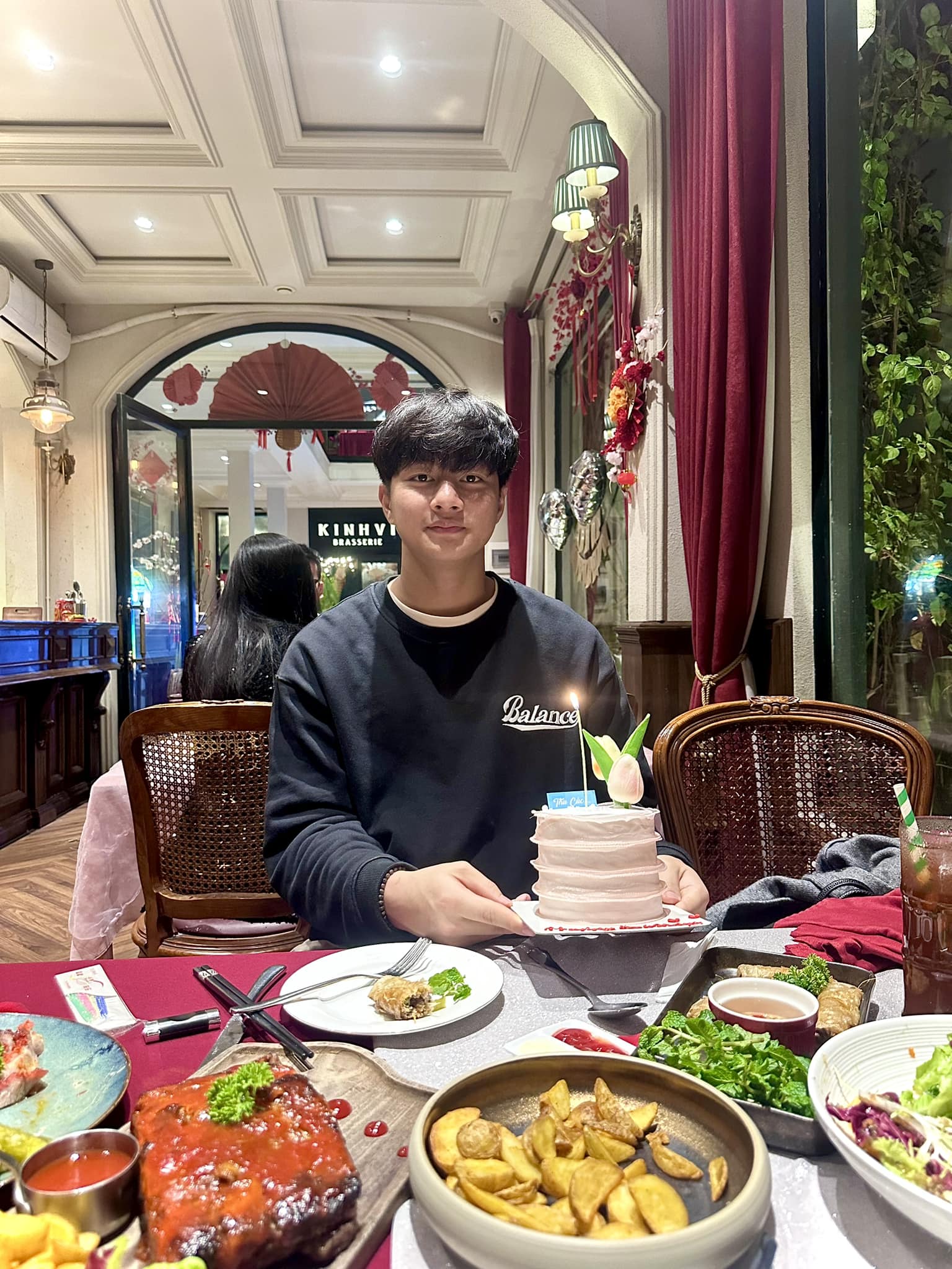 Thủ môn Cao Văn Bình: Hành trình từ tiền đạo đến người gác đền U23 Việt Nam - Ảnh 7. Thủ môn Cao Văn Bình: Hành trình từ tiền đạo đến người gác đền U23 Việt Nam - Ảnh 7.